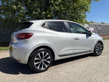 Used Renault Clio 2021 for sale - 74642102: Photo