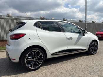 Used Renault Clio 2018 for sale - 74442576: Photo
