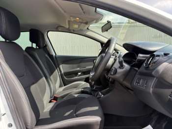 Used Renault Clio 2018 for sale - 74442576: Photo