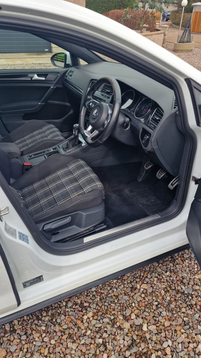 Used Volkswagen Golf 2015 for sale - 78168804: Photo 8