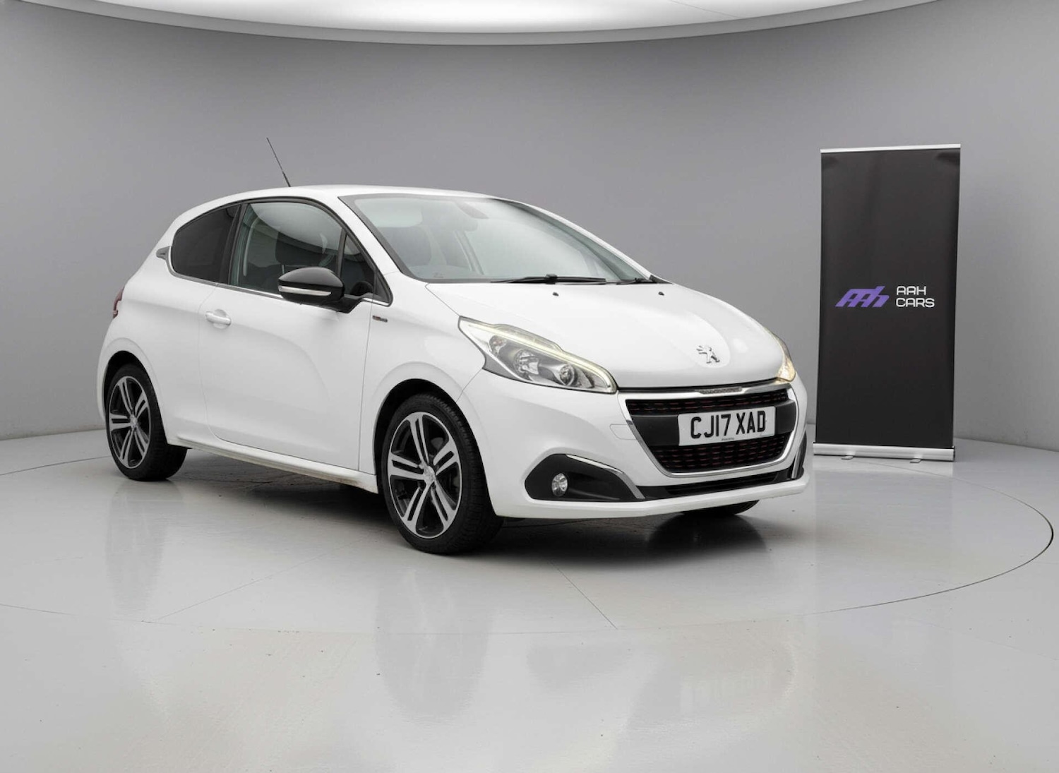 Used Peugeot 208 2017 for sale - 76688507: Photo 1