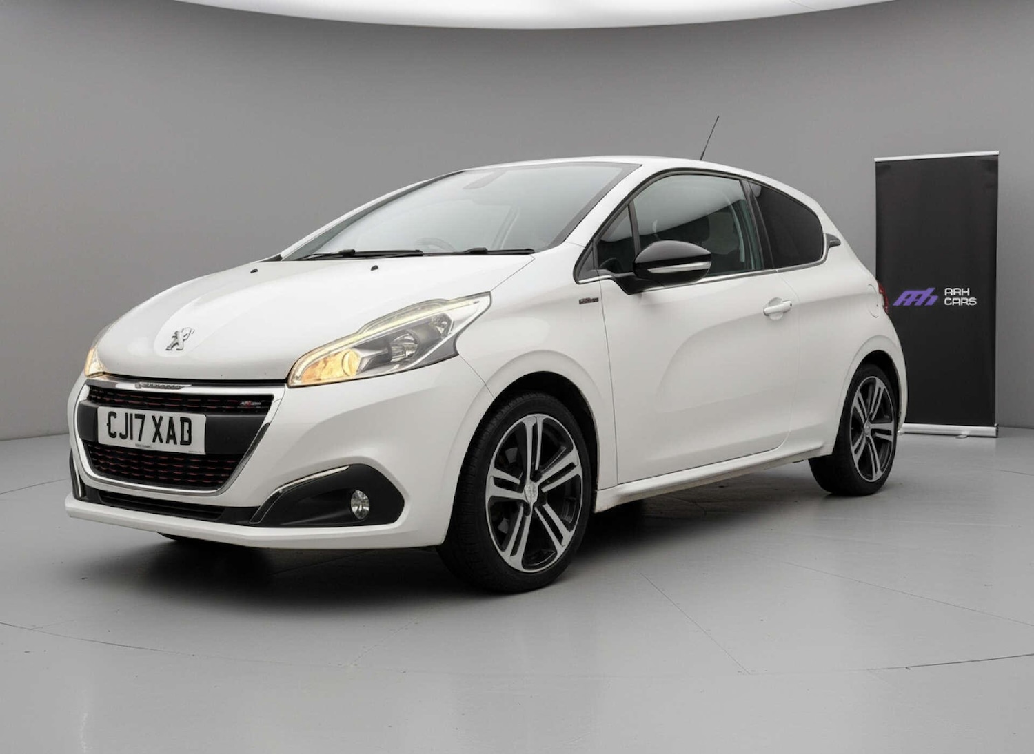 Used Peugeot 208 2017 for sale - 76688507: Photo 11