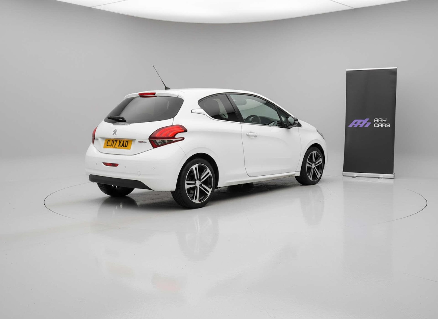Used Peugeot 208 2017 for sale - 76688507: Photo 19