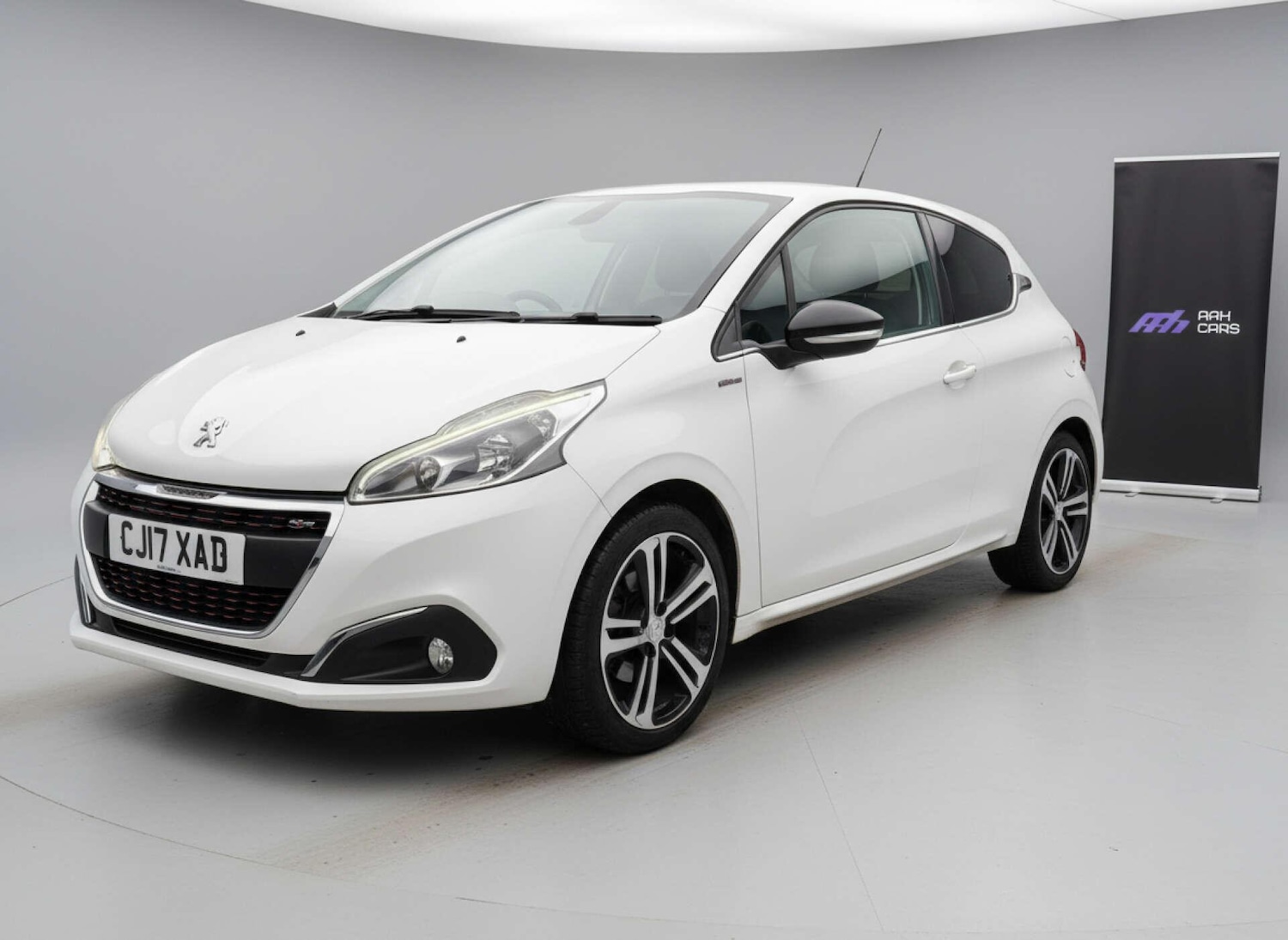 Used Peugeot 208 2017 for sale - 76688507: Photo 4