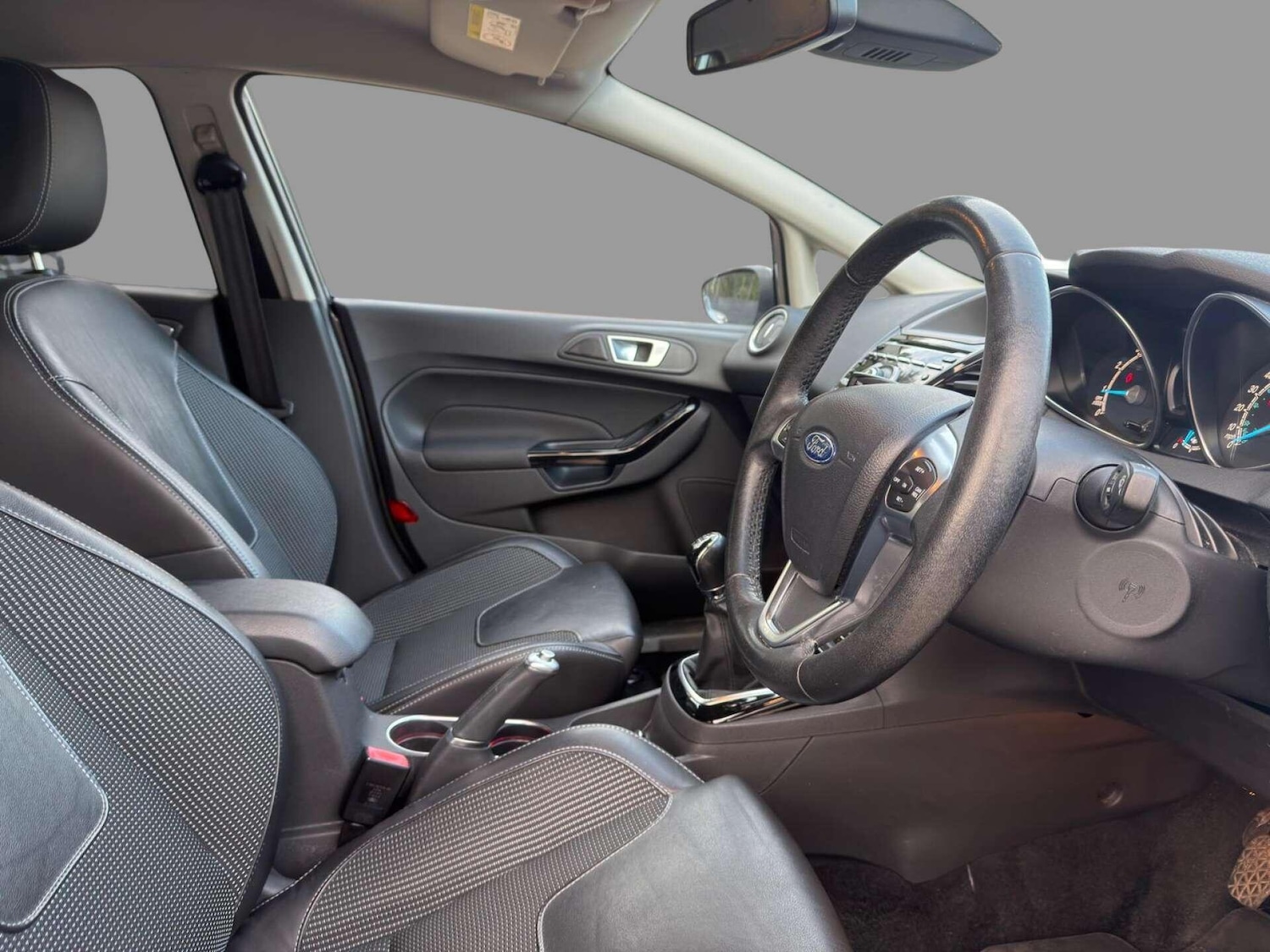 Used Ford Fiesta 2016 for sale - 76377568: Photo 11