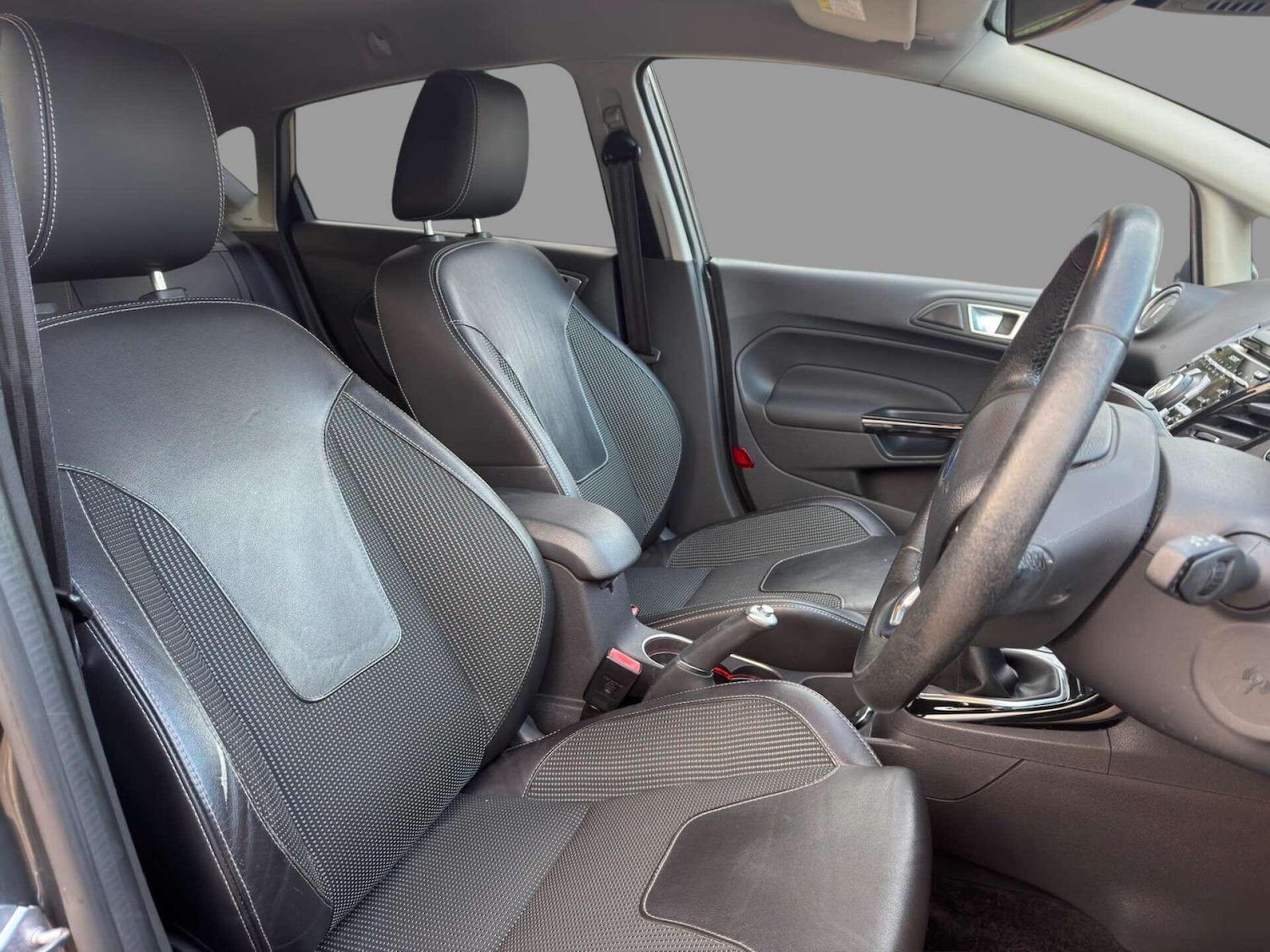 Used Ford Fiesta 2016 for sale - 76377568: Photo 12