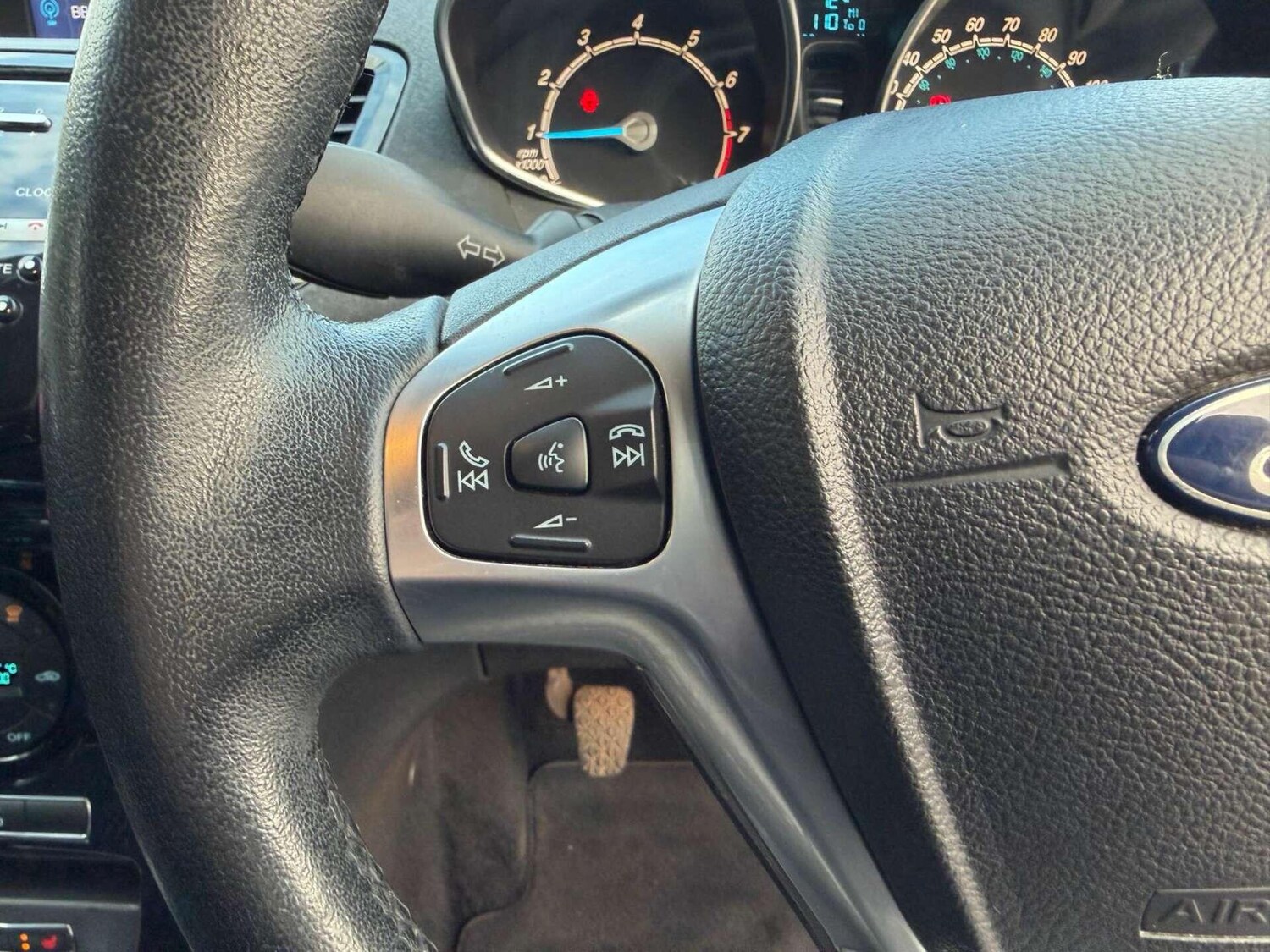 Used Ford Fiesta 2016 for sale - 76377568: Photo 32