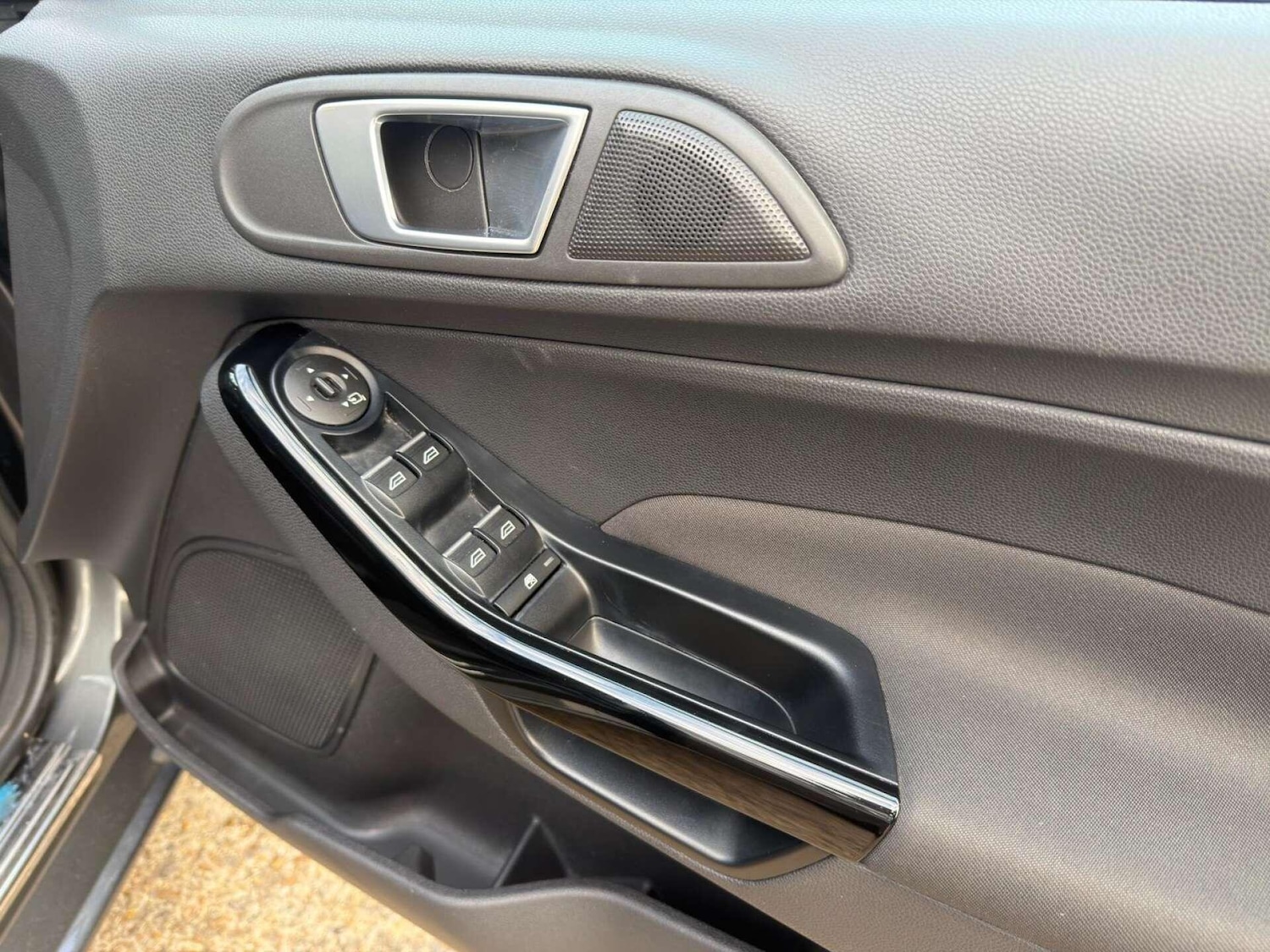 Used Ford Fiesta 2016 for sale - 76377568: Photo 41