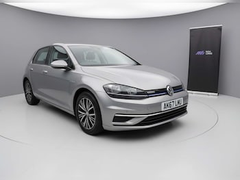 Used Volkswagen Golf 2017 for sale - 78755836: Photo