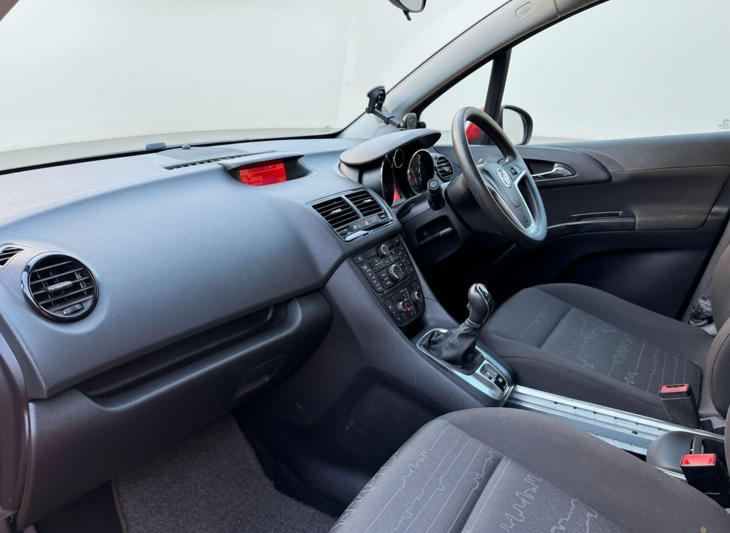 Used Vauxhall Meriva 2014 for sale - 76839611: Photo 29