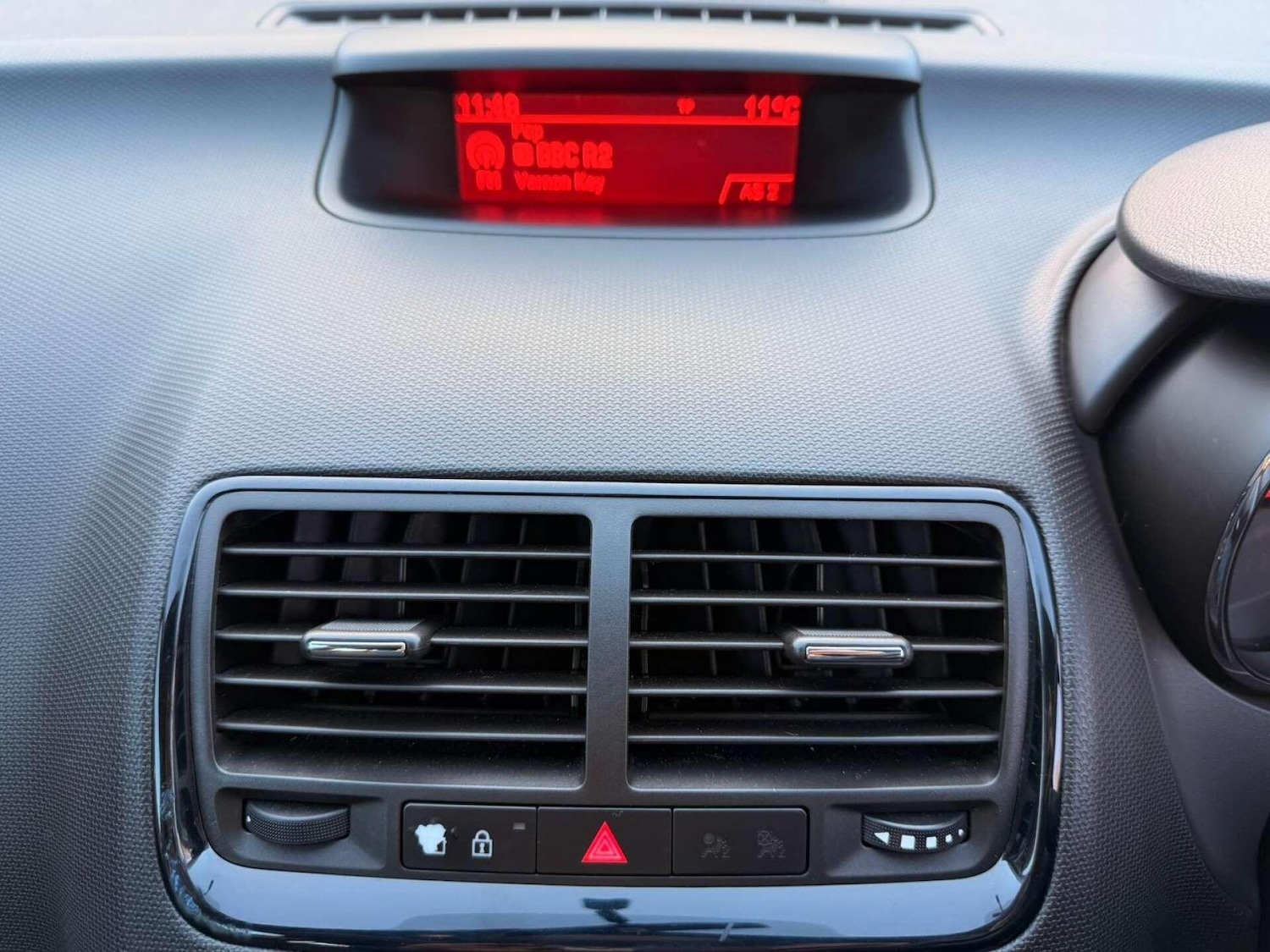 Used Vauxhall Meriva 2014 for sale - 76839611: Photo 52