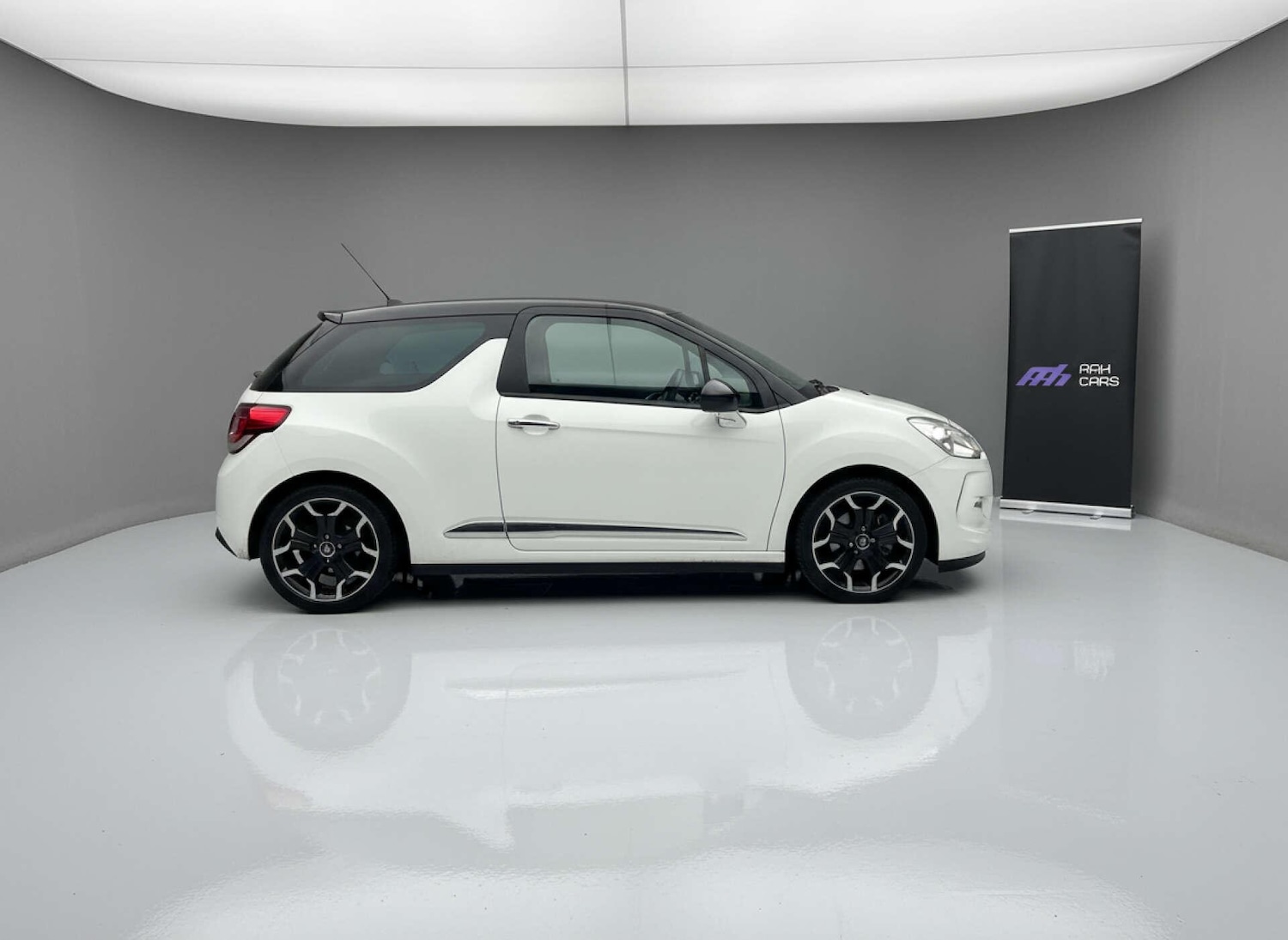 Used Citroen DS3 2012 for sale - 76689363: Photo 4