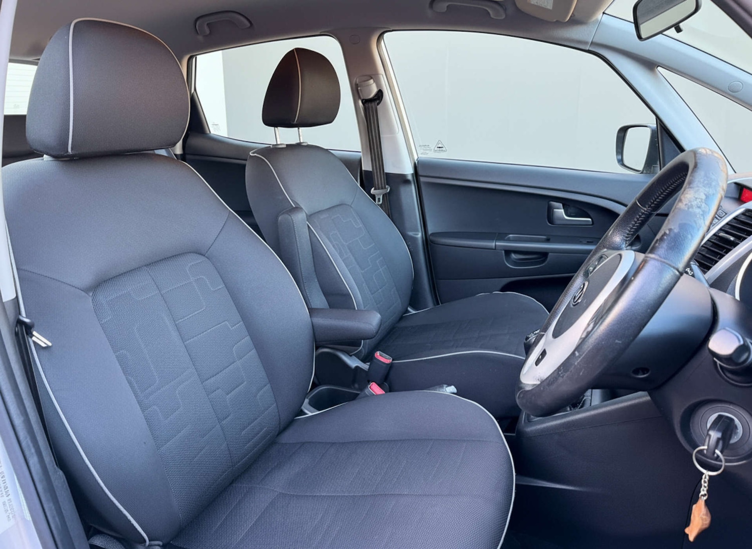 Used Kia Venga 2012 for sale - 76904936: Photo 10