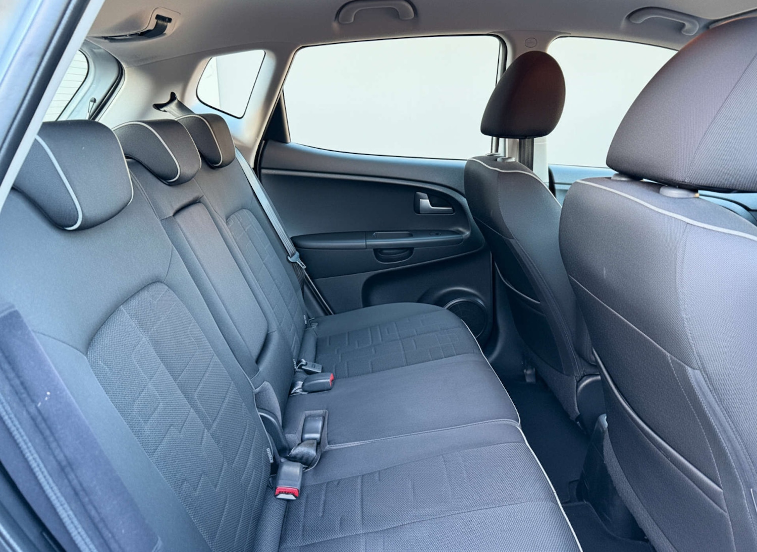 Used Kia Venga 2012 for sale - 76904936: Photo 18