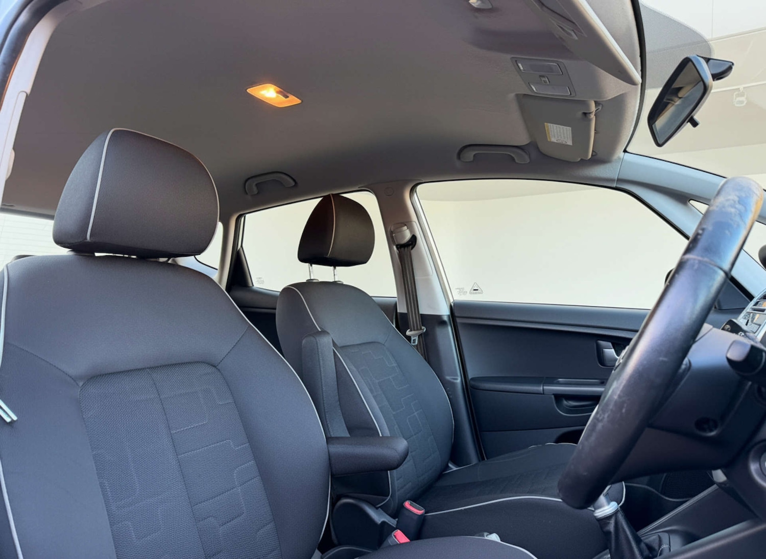 Used Kia Venga 2012 for sale - 76904936: Photo 24