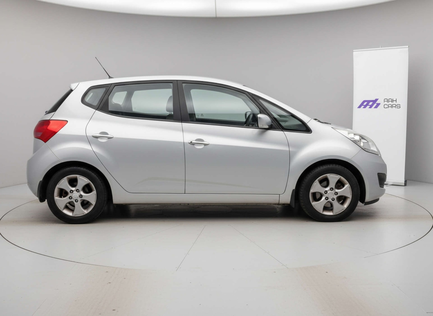 Used Kia Venga 2012 for sale - 76904936: Photo 25