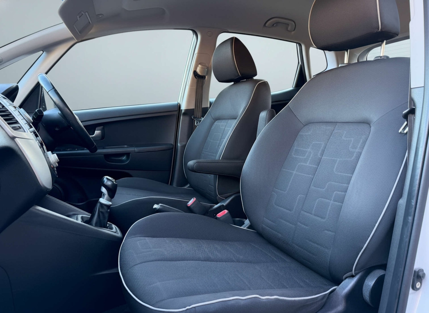 Used Kia Venga 2012 for sale - 76904936: Photo 36