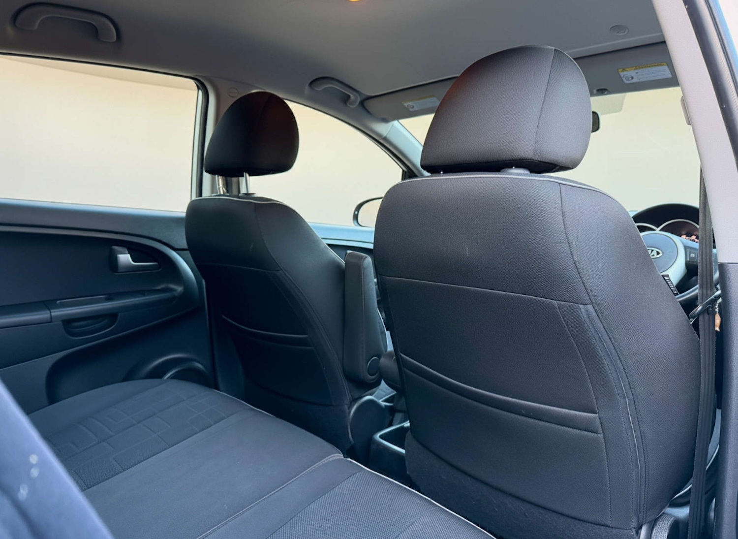 Used Kia Venga 2012 for sale - 76904936: Photo 49