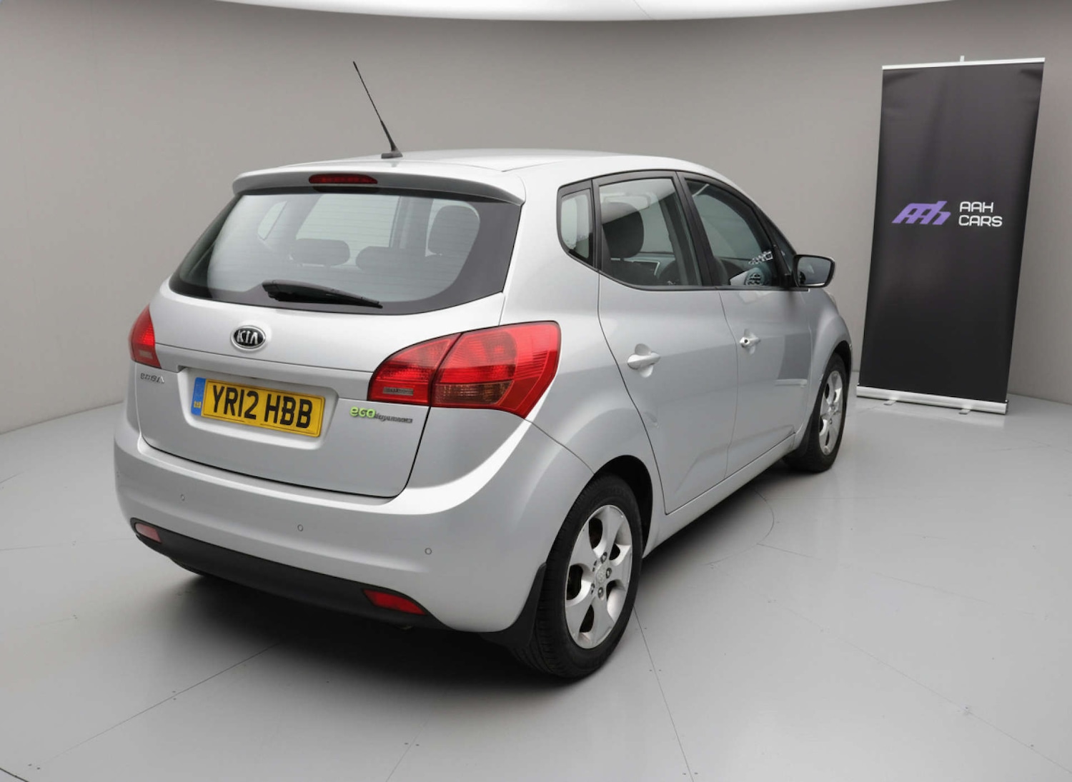 Used Kia Venga 2012 for sale - 76904936: Photo 7