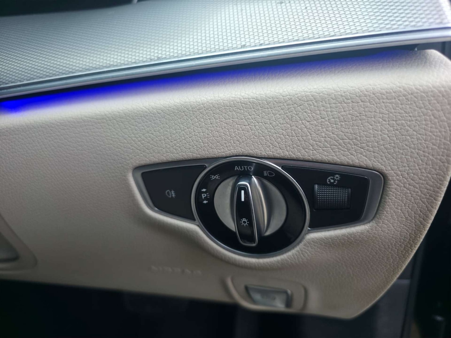 Used Mercedes-Benz E Class 2016 for sale - 77793046: Photo 44