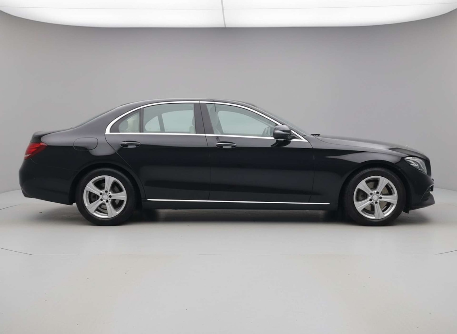 Used Mercedes-Benz E Class 2016 for sale - 77793046: Photo 8