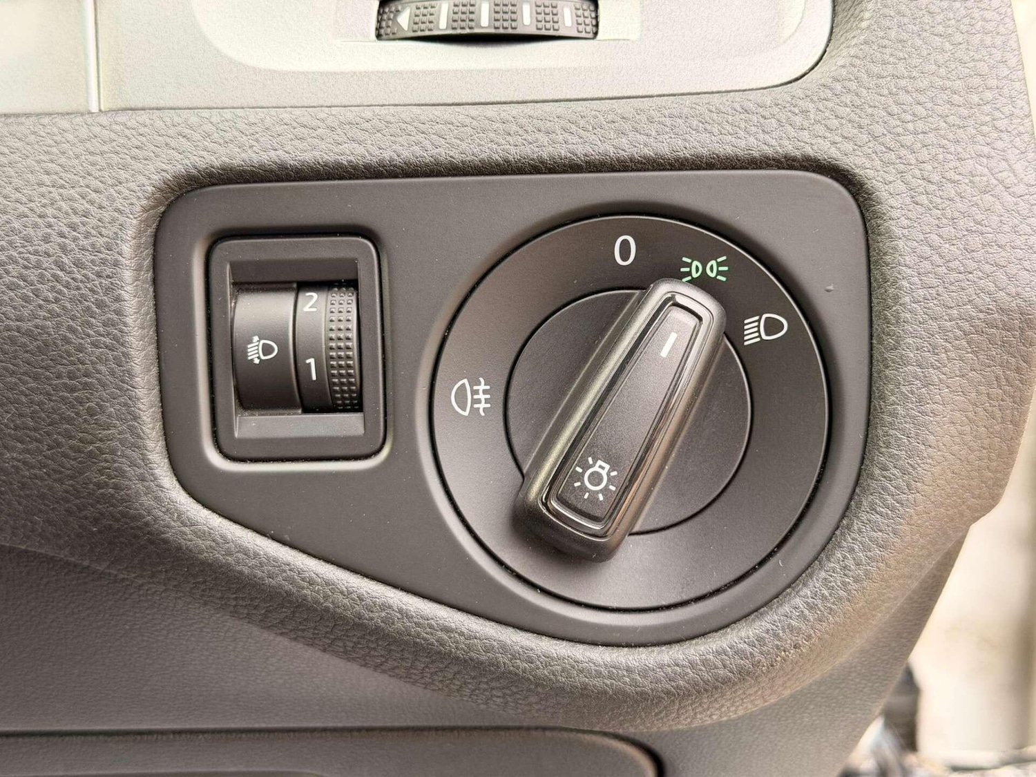 Used Volkswagen Golf 2015 for sale - 76538708: Photo 43