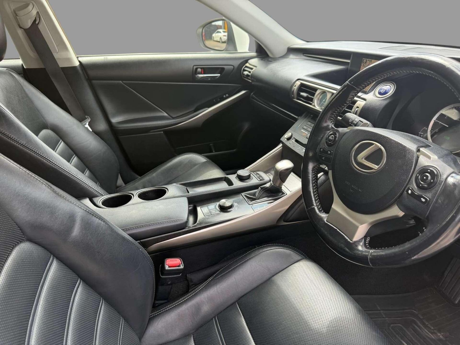 Used Lexus IS 2016 for sale - 75825886: Photo 15