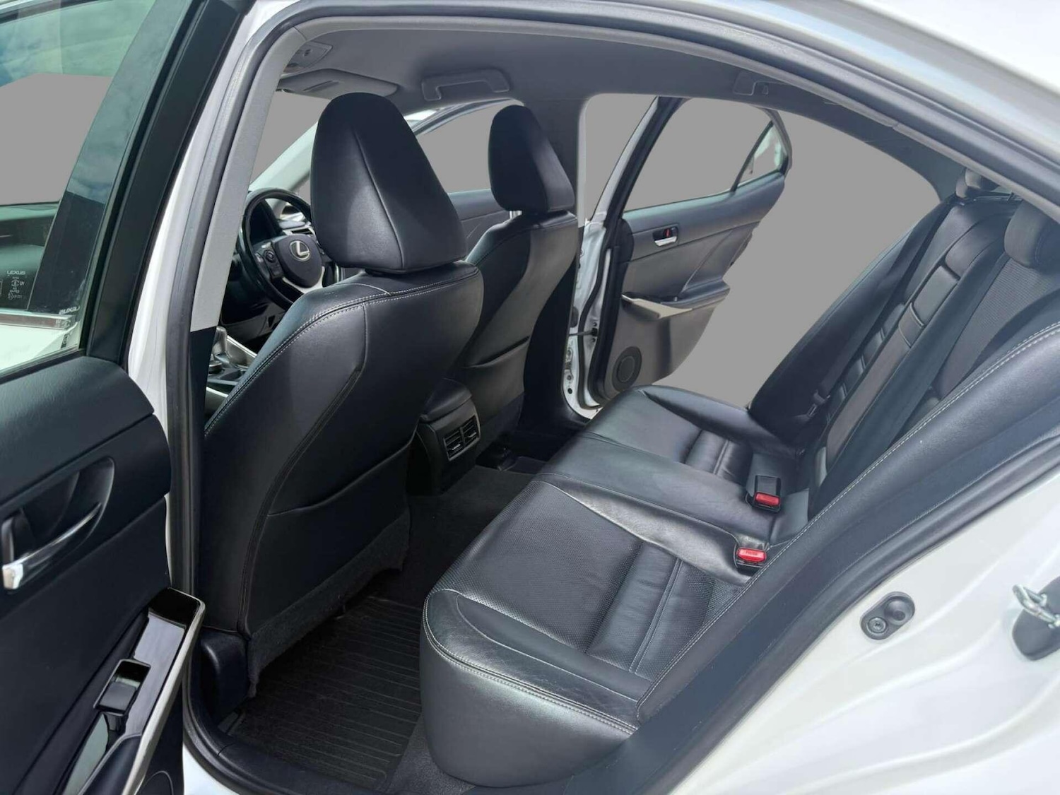 Used Lexus IS 2016 for sale - 75825886: Photo 20