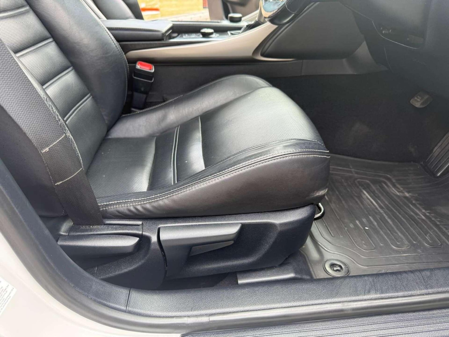 Used Lexus IS 2016 for sale - 75825886: Photo 42