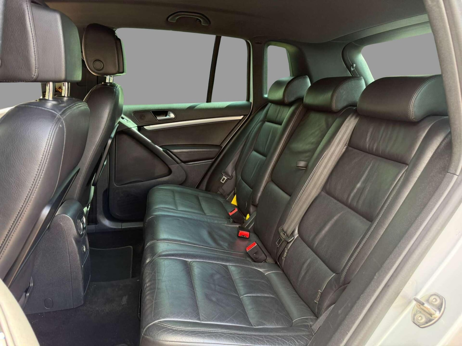 Used Volkswagen Tiguan 2015 for sale - 76260166: Photo 18