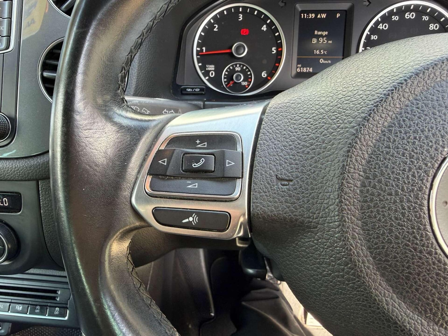 Used Volkswagen Tiguan 2015 for sale - 76260166: Photo 39