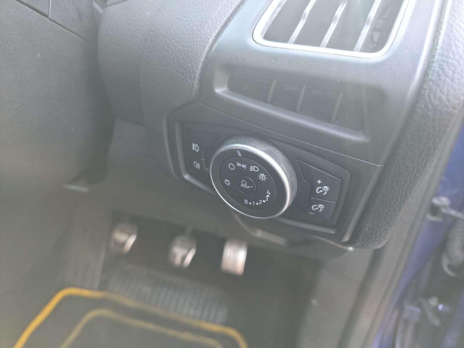 Used Ford Focus 2015 for sale - 77639566: Photo 20