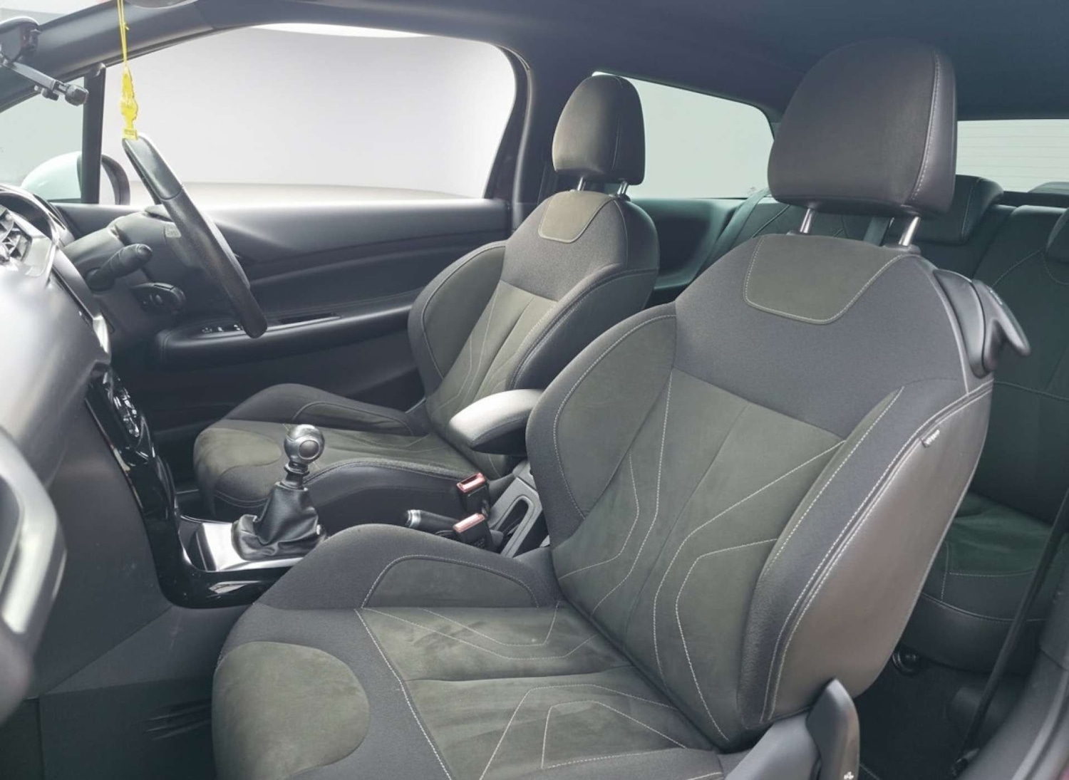 Used DS Automobiles DS 3 2016 for sale - 77420205: Photo 11