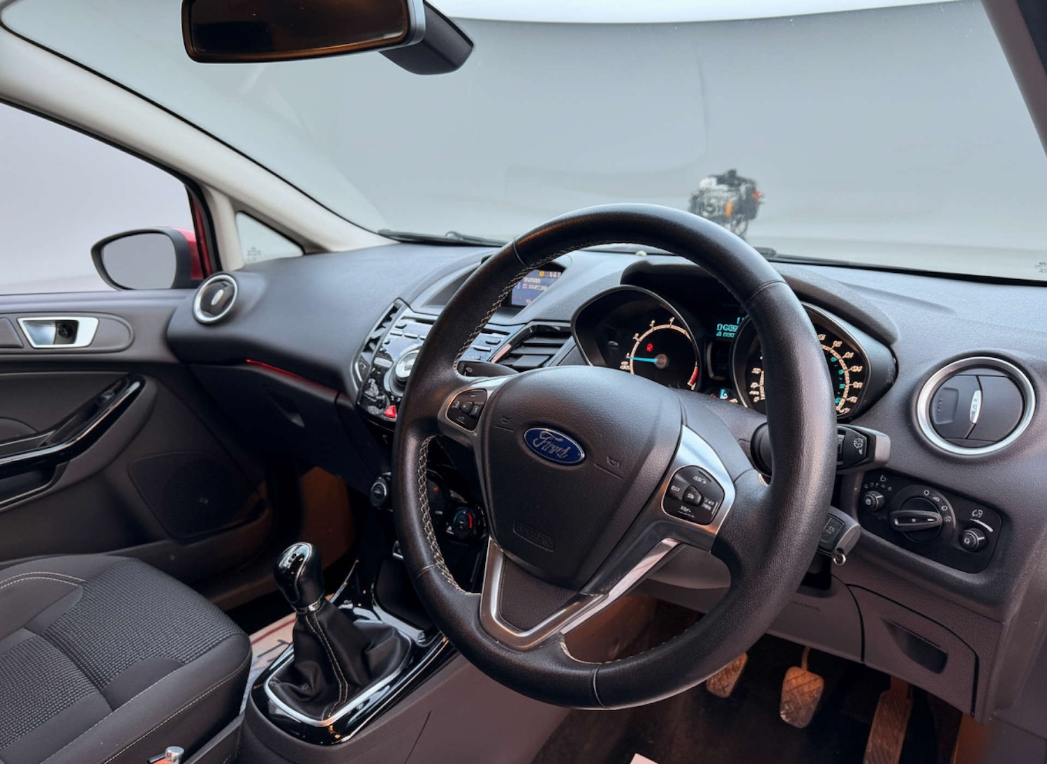 Used Ford Fiesta 2015 for sale - 76904938: Photo 11