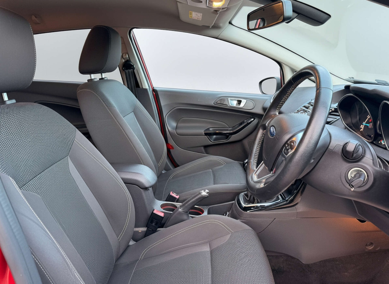 Used Ford Fiesta 2015 for sale - 76904938: Photo 12