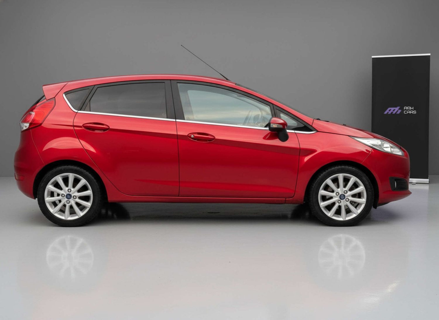 Used Ford Fiesta 2015 for sale - 76904938: Photo 38