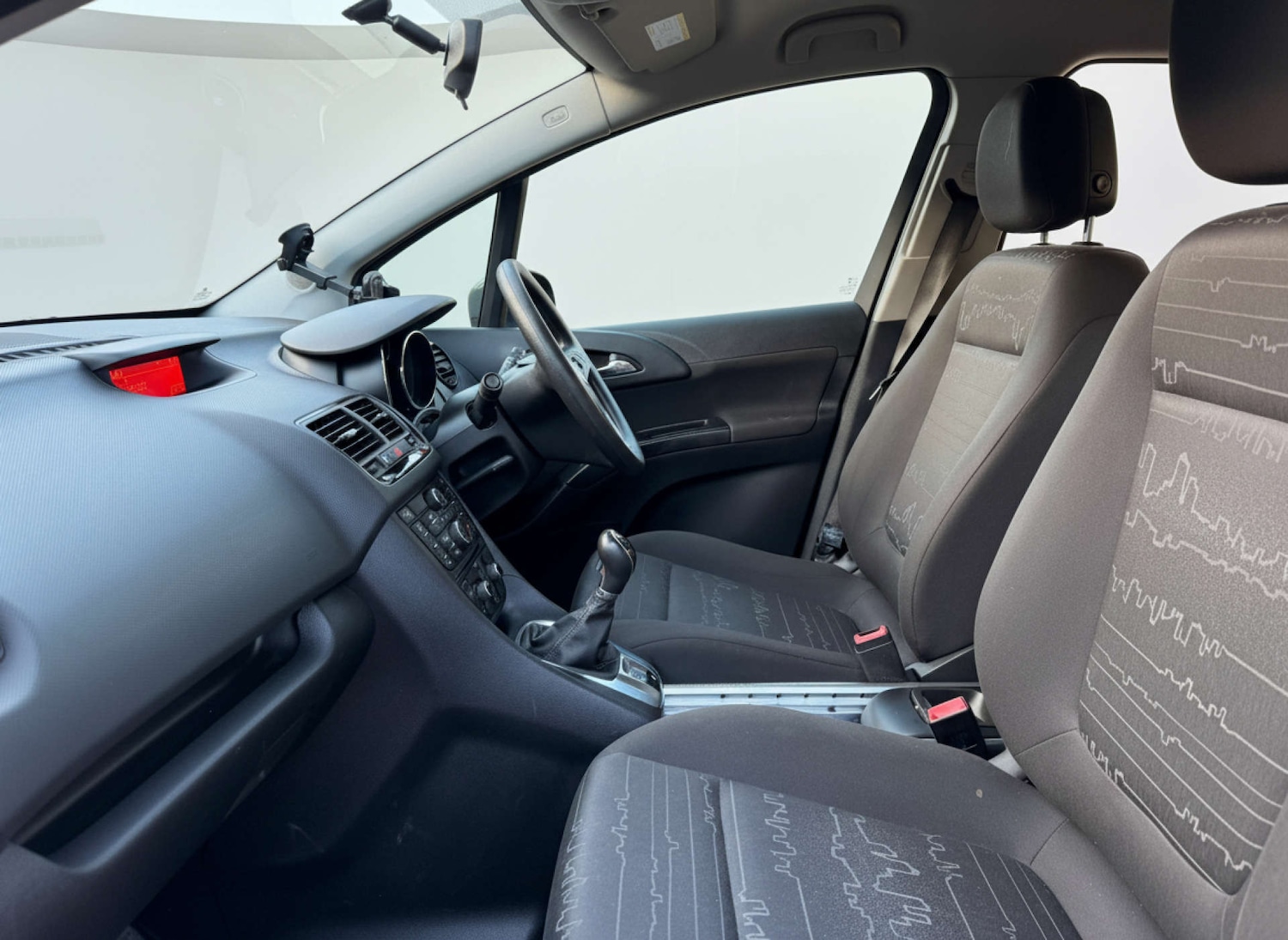 Used Vauxhall Meriva 2014 for sale - 76904941: Photo 31