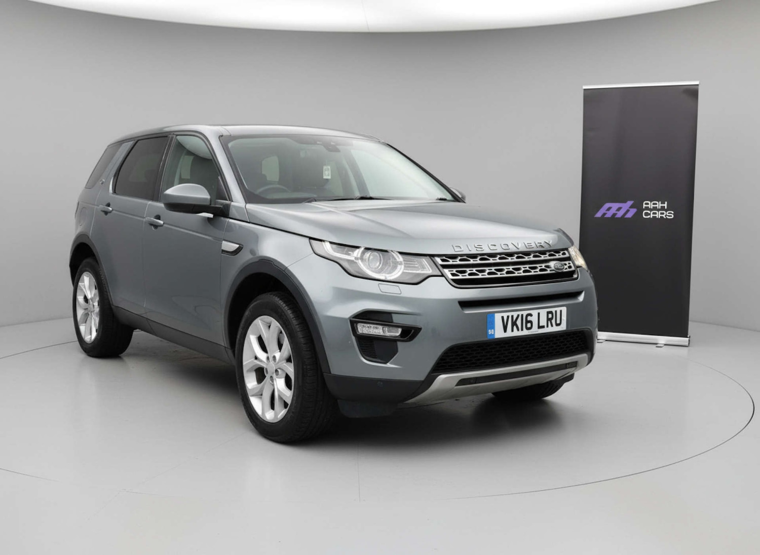 Used Land Rover Discovery Sport 2016 for sale - 76904937: Photo 1