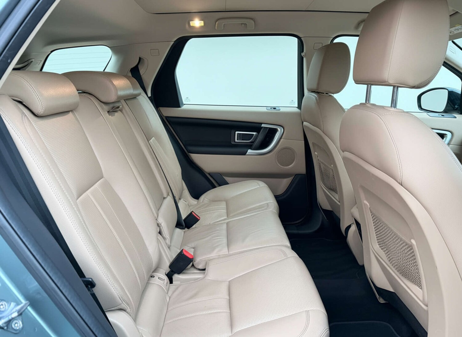 Used Land Rover Discovery Sport 2016 for sale - 76904937: Photo 17