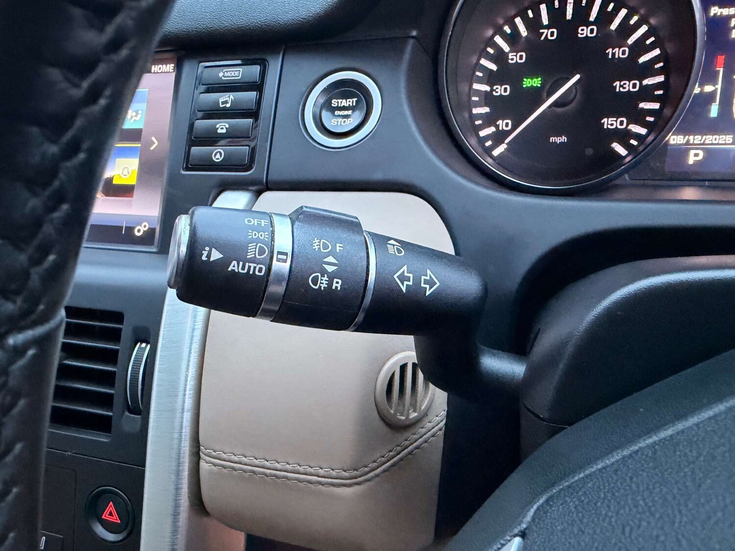 Used Land Rover Discovery Sport 2016 for sale - 76904937: Photo 28