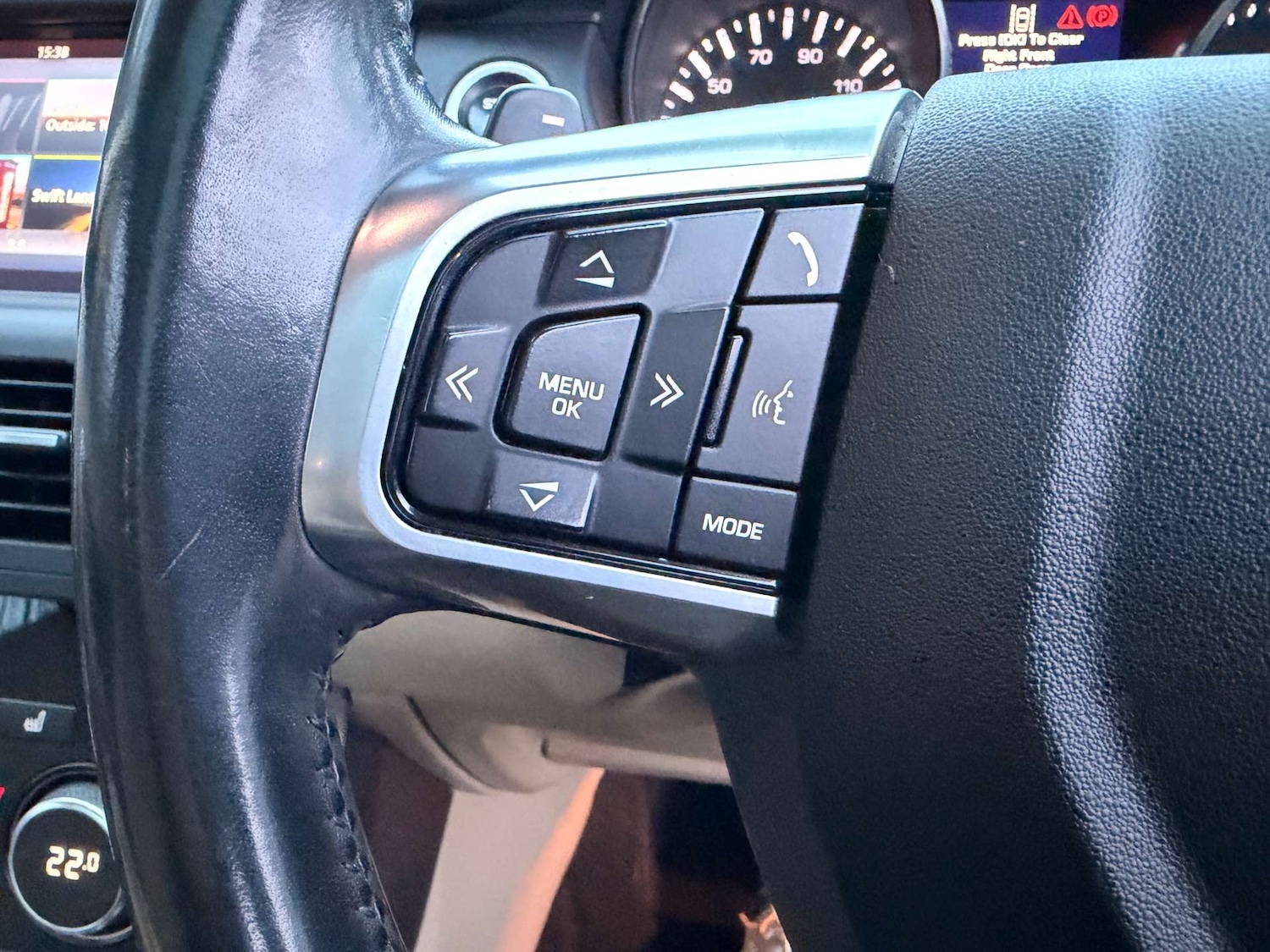 Used Land Rover Discovery Sport 2016 for sale - 76904937: Photo 38