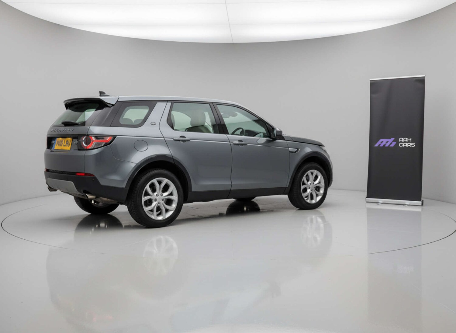 Used Land Rover Discovery Sport 2016 for sale - 76904937: Photo 39