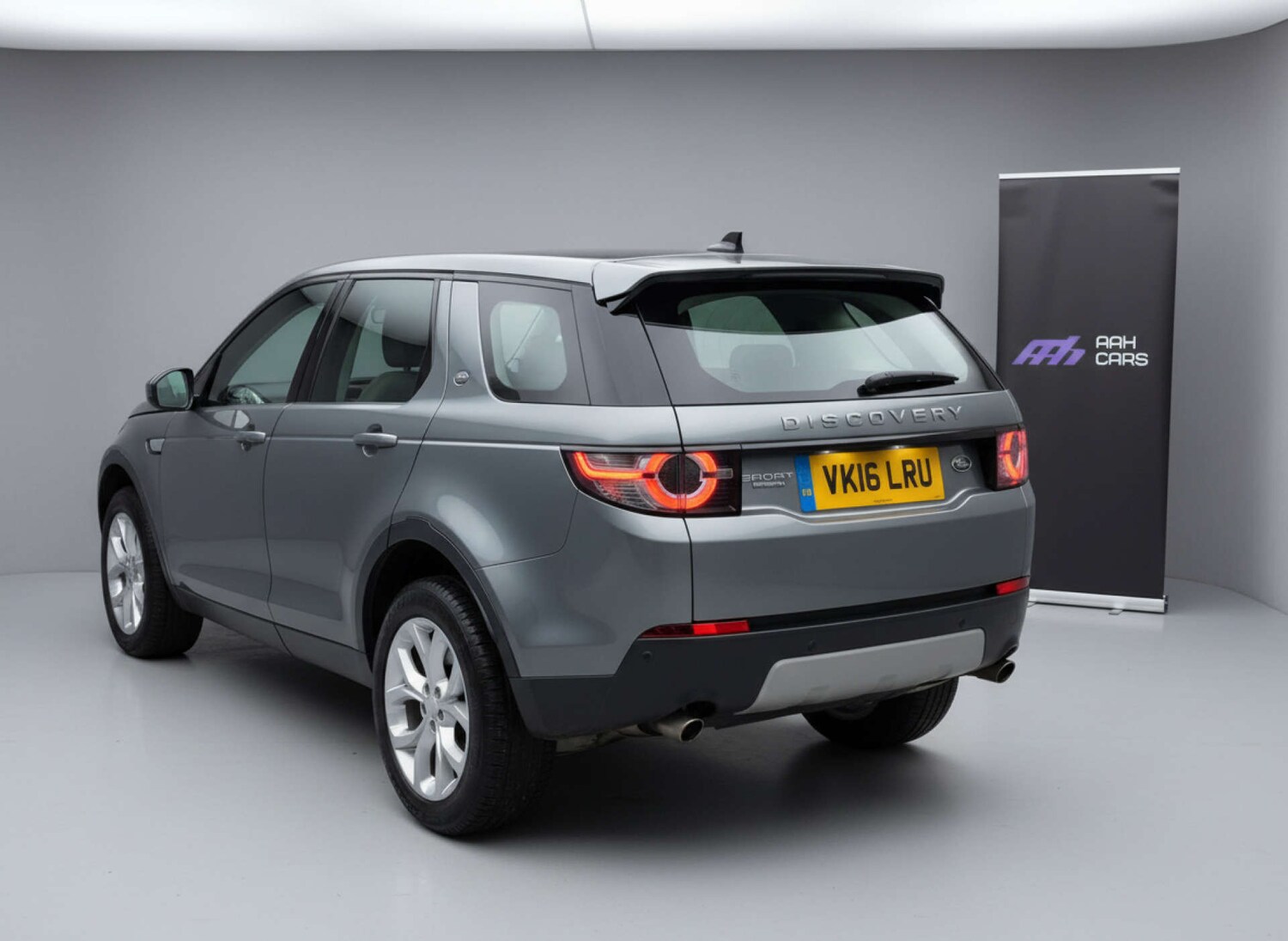 Used Land Rover Discovery Sport 2016 for sale - 76904937: Photo 41