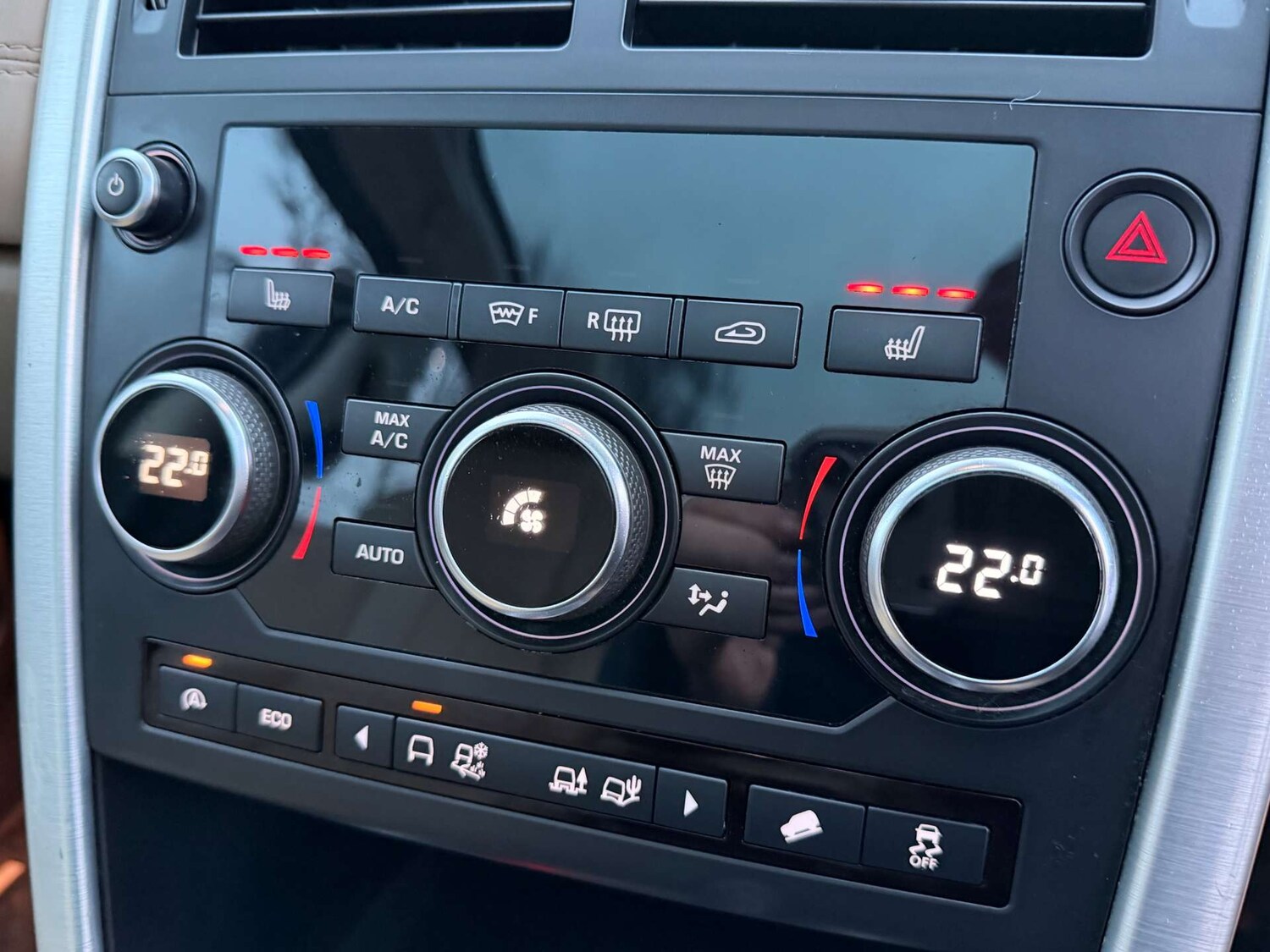 Used Land Rover Discovery Sport 2016 for sale - 76904937: Photo 42