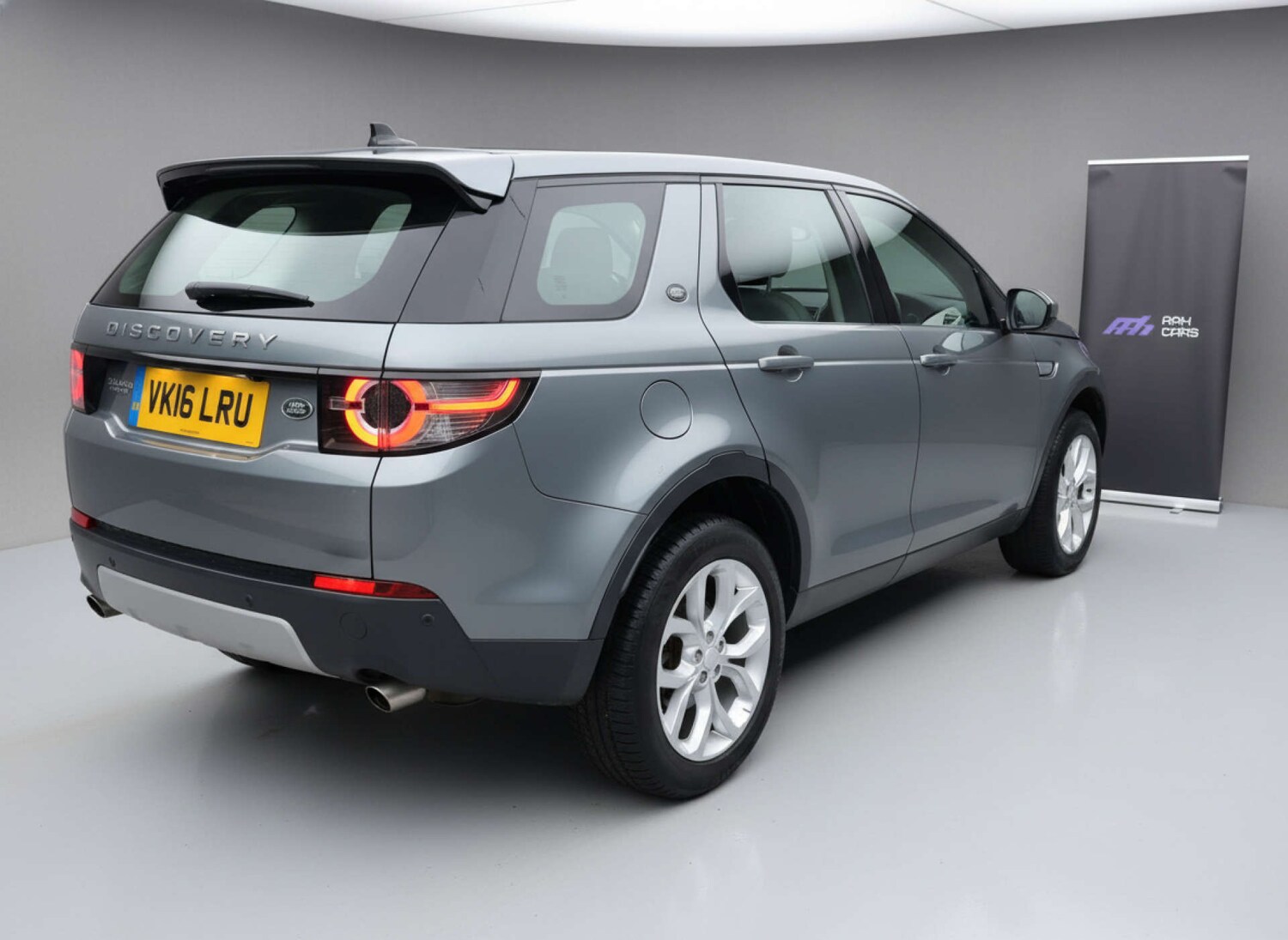 Used Land Rover Discovery Sport 2016 for sale - 76904937: Photo 43