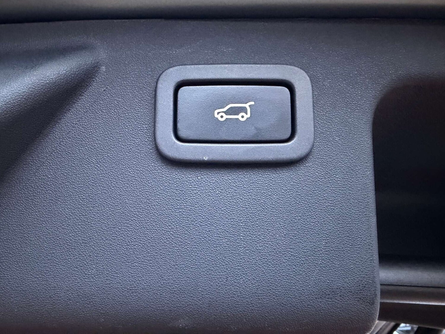 Used Land Rover Discovery Sport 2016 for sale - 76904937: Photo 44