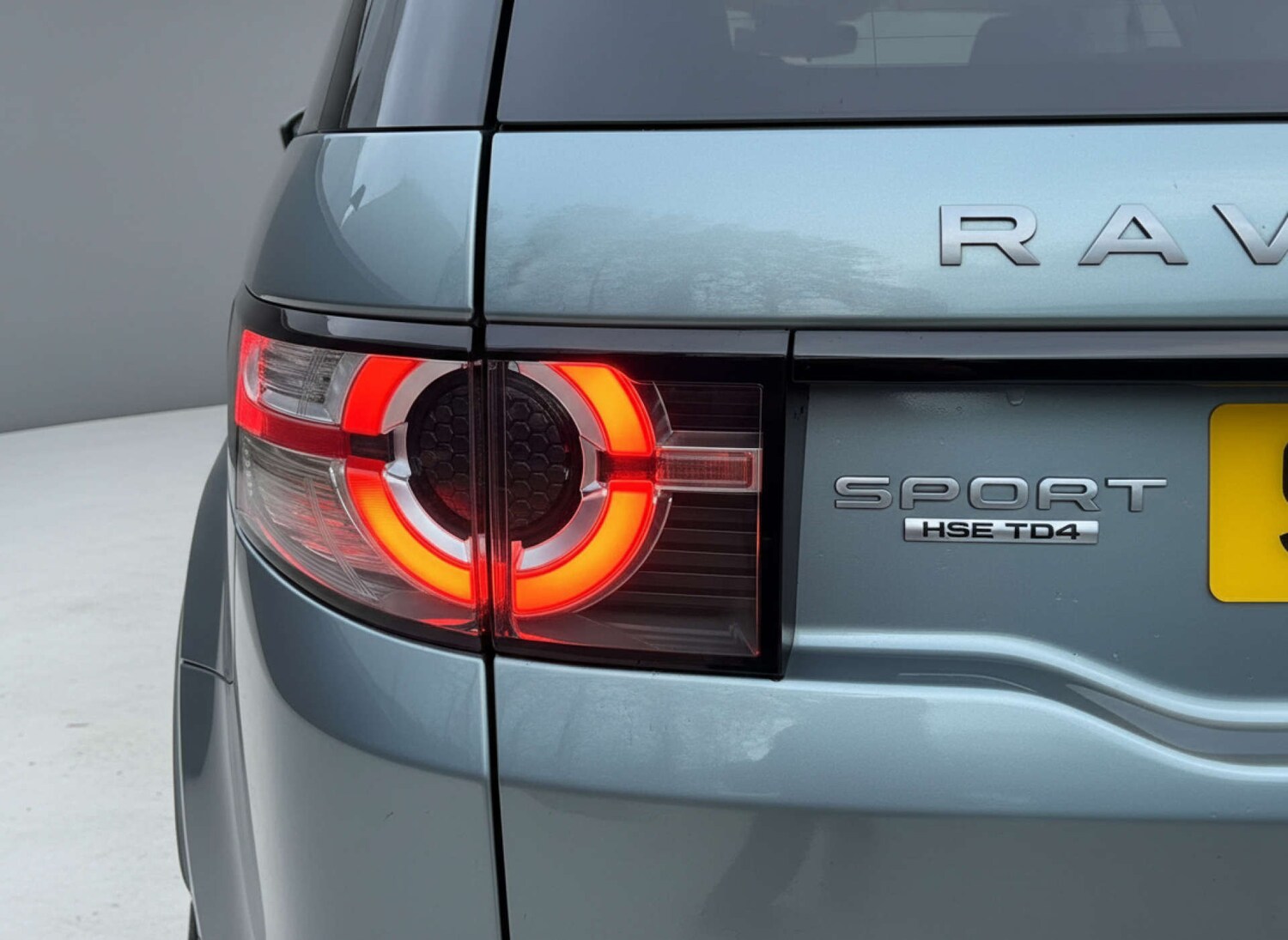 Used Land Rover Discovery Sport 2016 for sale - 76904937: Photo 47