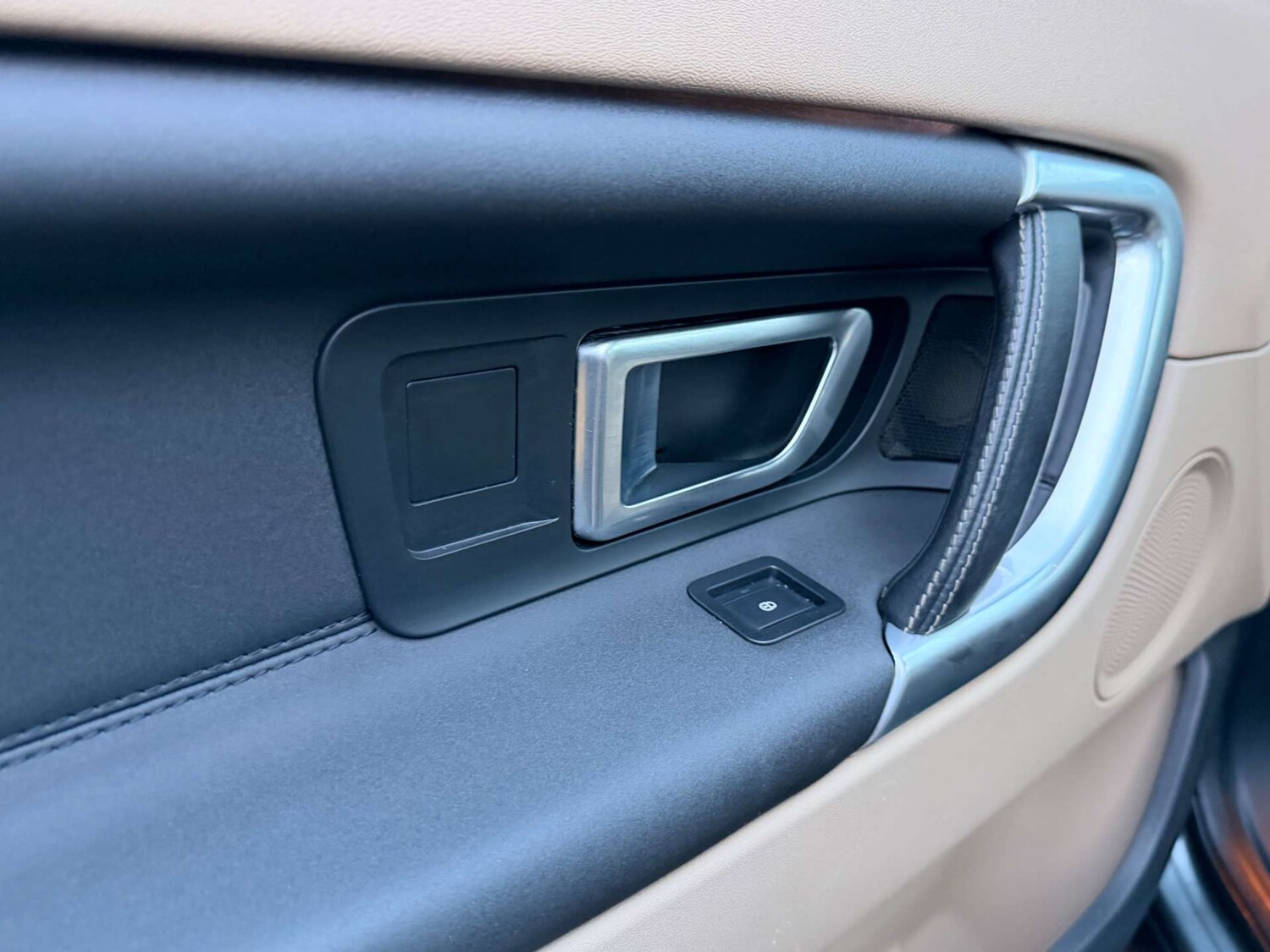 Used Land Rover Discovery Sport 2016 for sale - 76904937: Photo 48