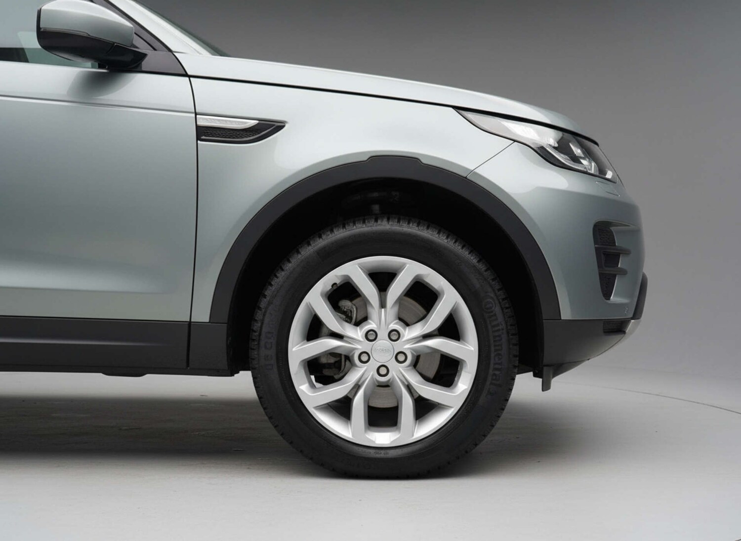 Used Land Rover Discovery Sport 2016 for sale - 76904937: Photo 51