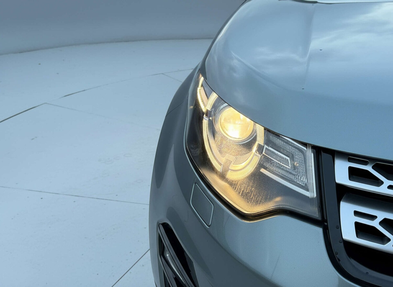 Used Land Rover Discovery Sport 2016 for sale - 76904937: Photo 55